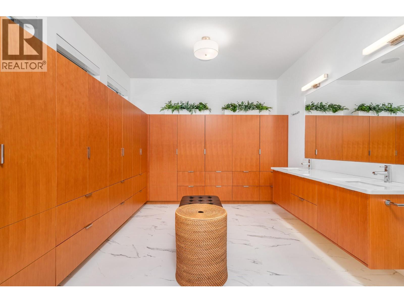 7934 Graystone Drive, Coldstream, British Columbia  V1B 4A9 - Photo 14 - 10374416
