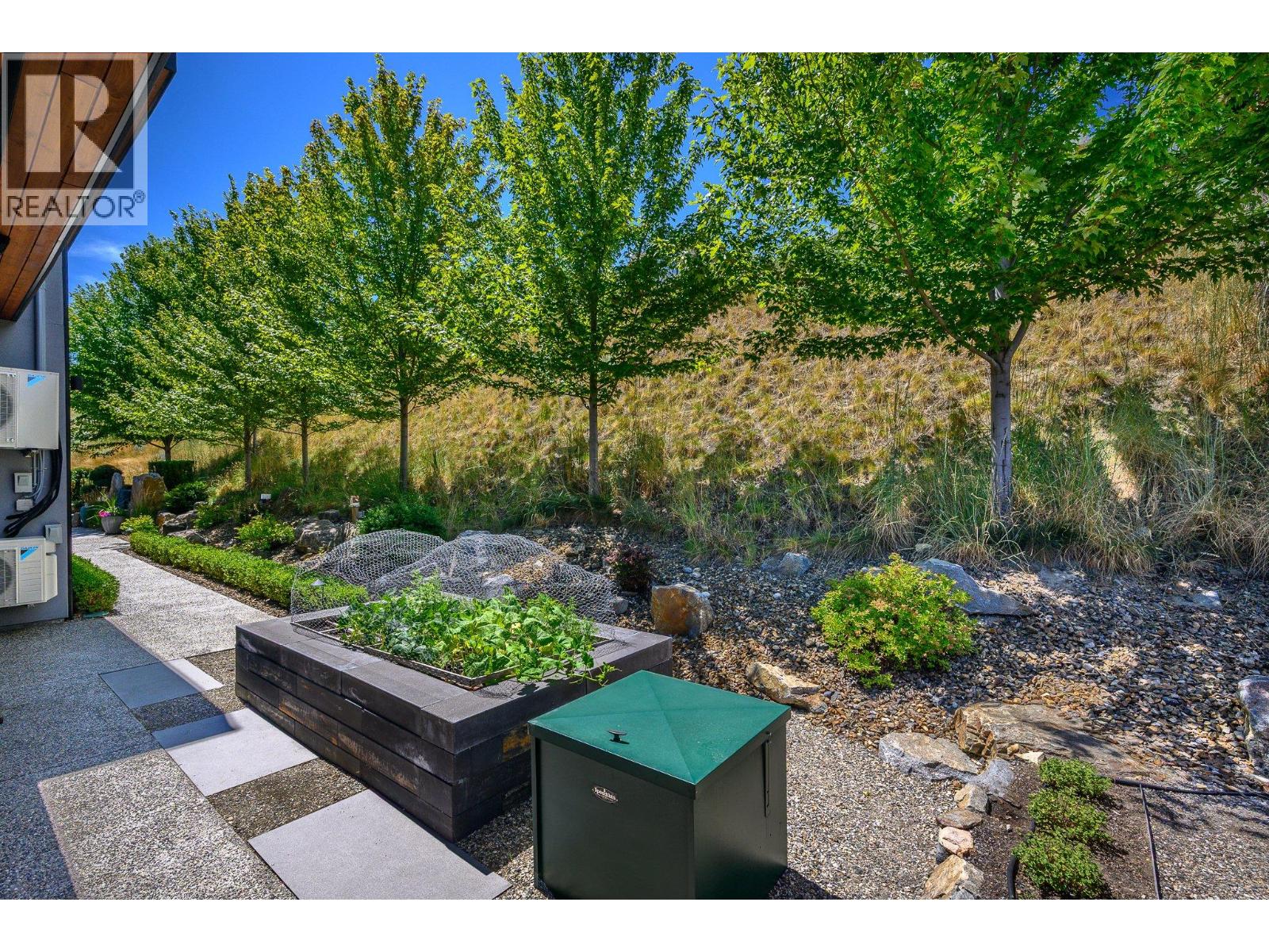 7934 Graystone Drive, Coldstream, British Columbia  V1B 4A9 - Photo 21 - 10374416