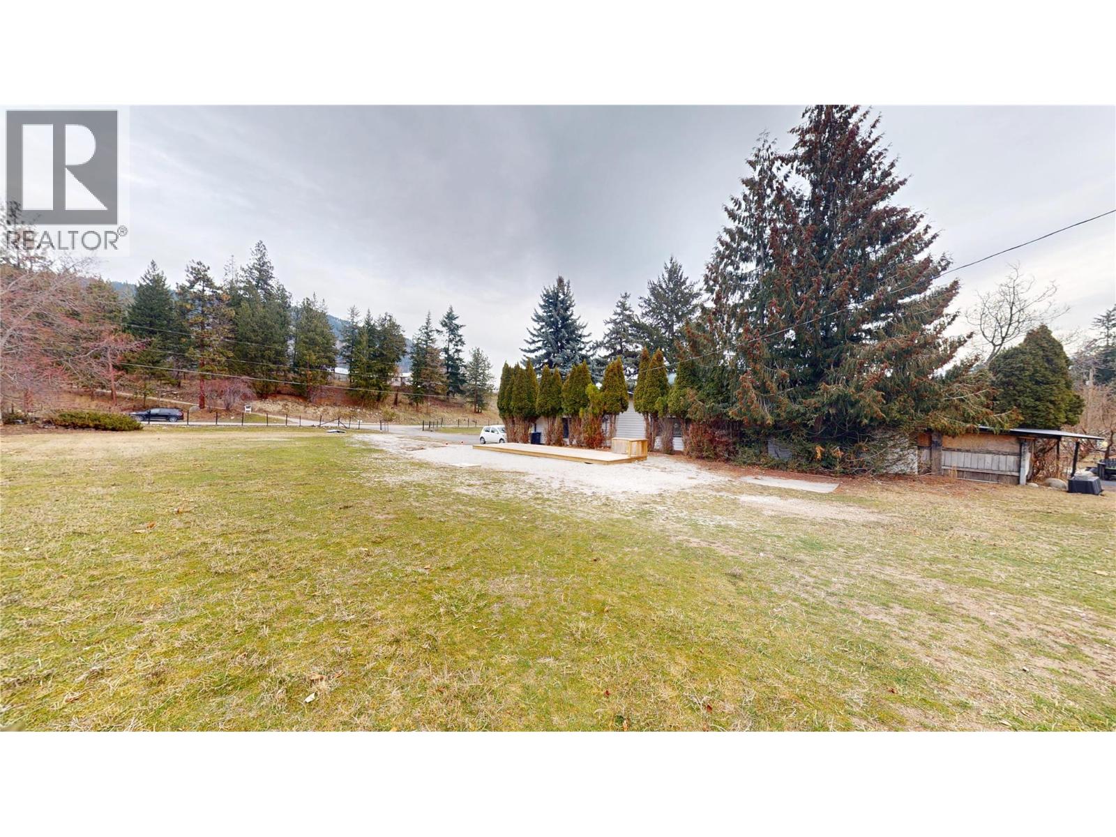 5186 Mackinnon Road, Peachland, British Columbia  V0H 1X2 - Photo 14 - 10373631