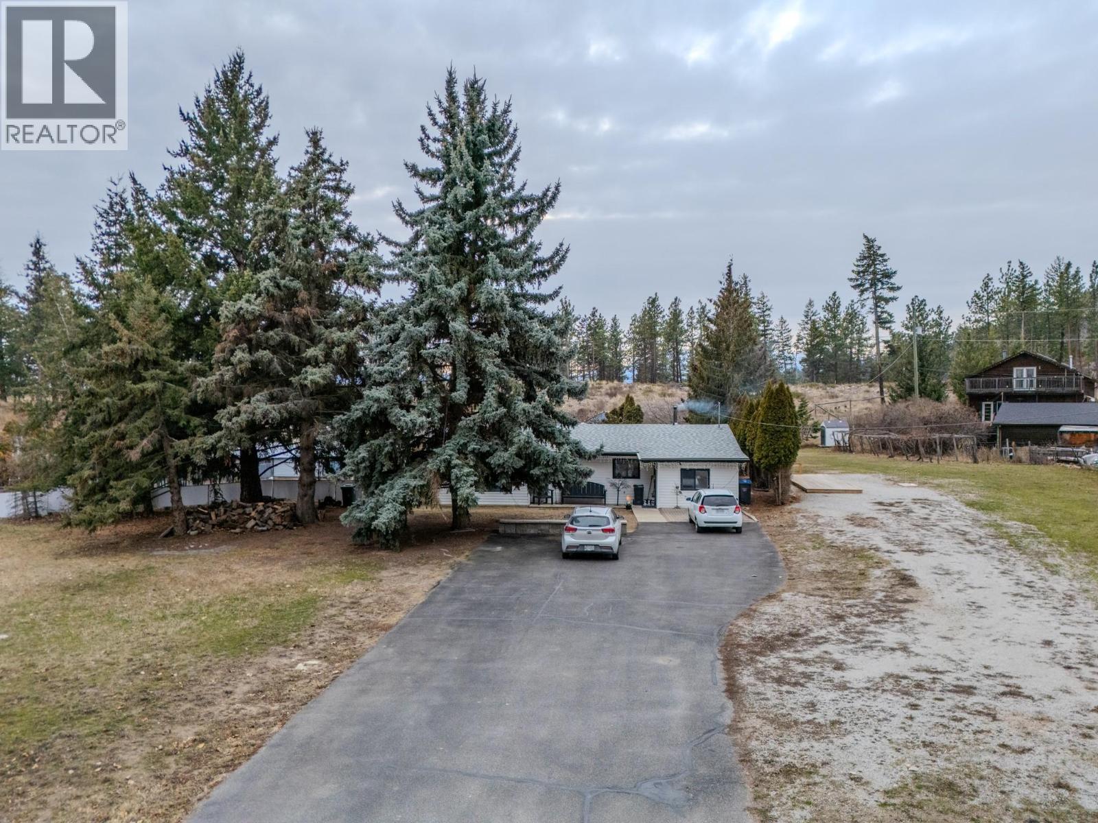 5186 Mackinnon Road, Peachland, British Columbia  V0H 1X2 - Photo 5 - 10373631