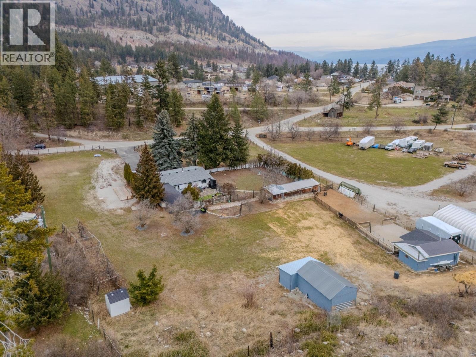 5186 Mackinnon Road, Peachland, British Columbia  V0H 1X2 - Photo 6 - 10373631