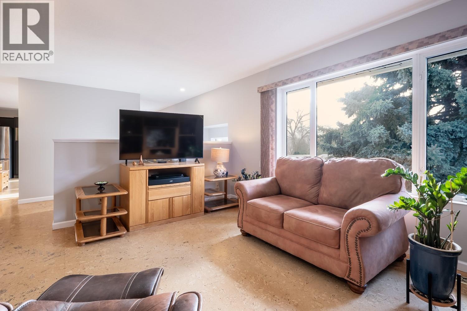 17017 Snow Avenue Unit# 6, Summerland, British Columbia  V0H 1Z6 - Photo 11 - 10373323