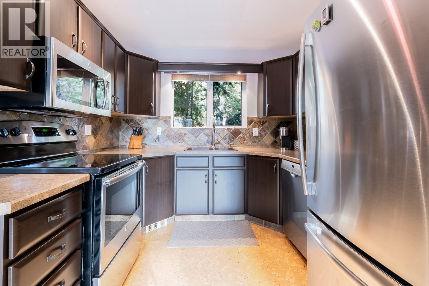 17017 Snow Avenue Unit# 6, Summerland, British Columbia  V0H 1Z6 - Photo 3 - 10373323