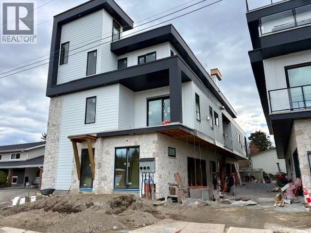 4495 Walker Road Unit# 3, Kelowna, British Columbia  V1W 1G8 - Photo 3 - 10374010