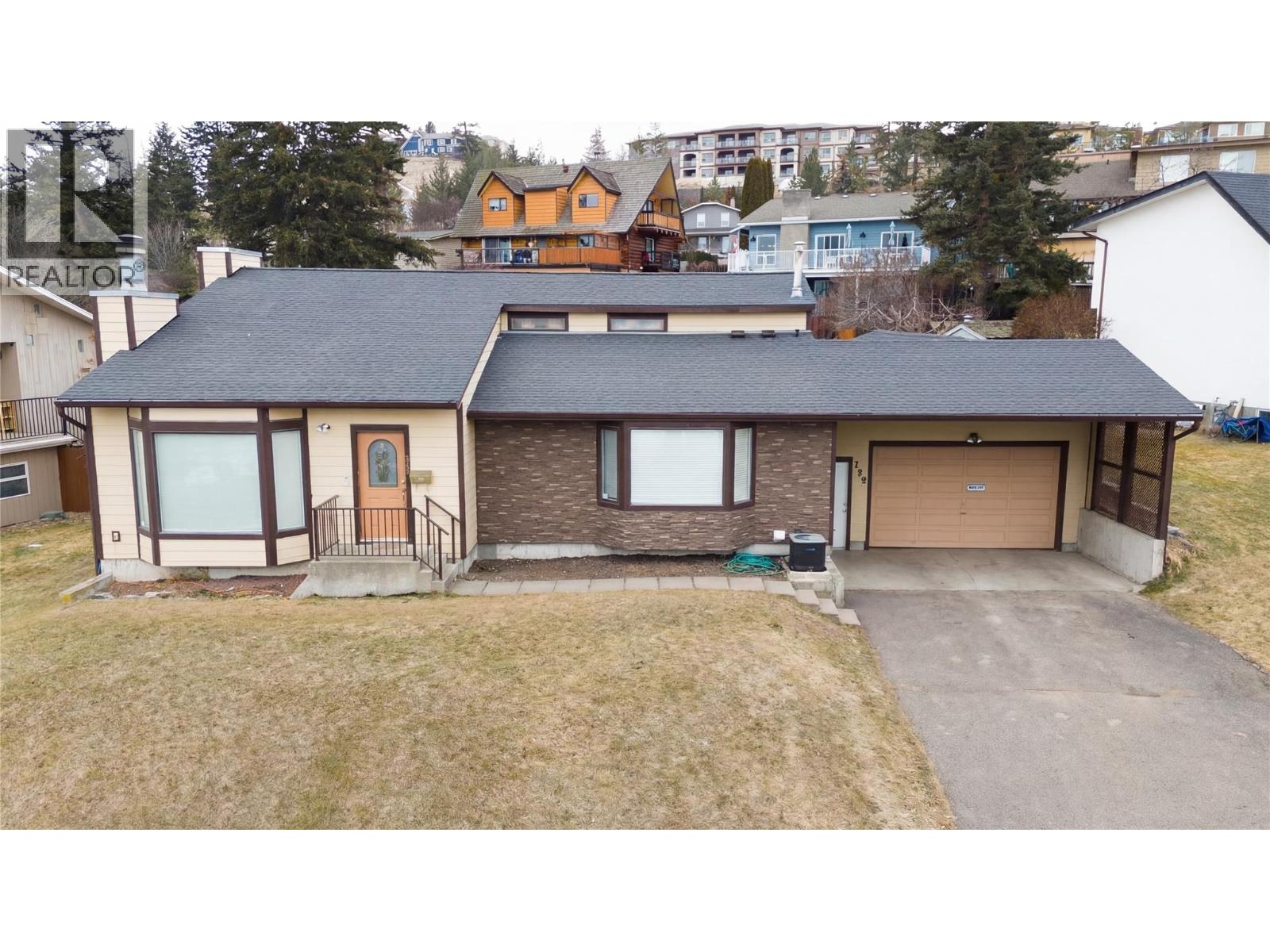 755 FLEMING Drive, kamloops, British Columbia