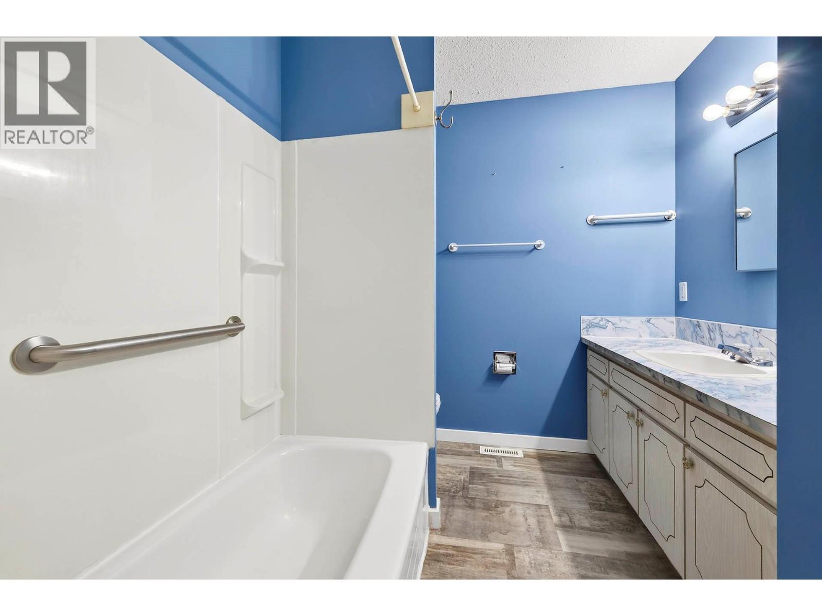 204 Fairview Avenue, Kamloops, British Columbia  V2B 1E9 - Photo 10 - 10372531