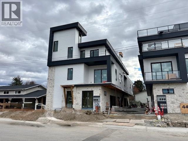 4495 Walker Road Unit# 1, Kelowna, British Columbia  V1W 1G8 - Photo 3 - 10374008