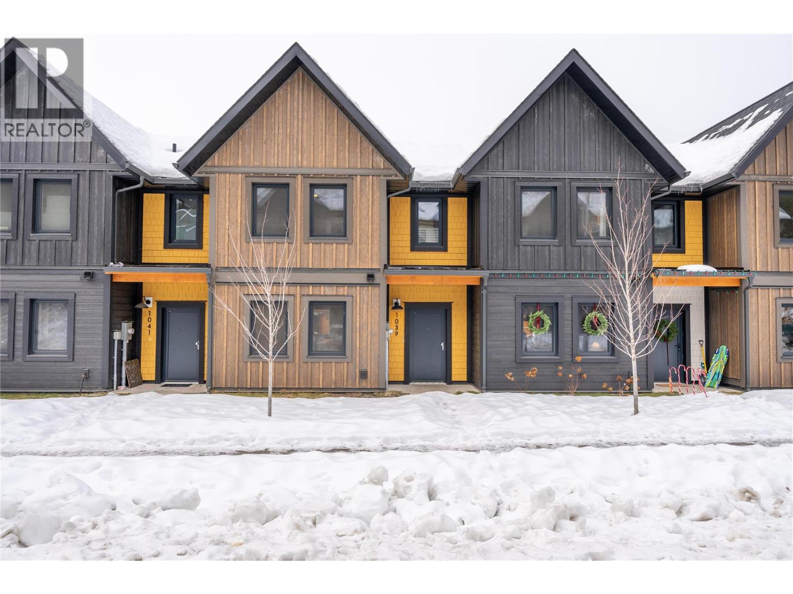 1039 Keystone Crescent, Revelstoke, British Columbia  V0E 2S3 - Photo 1 - 10372873