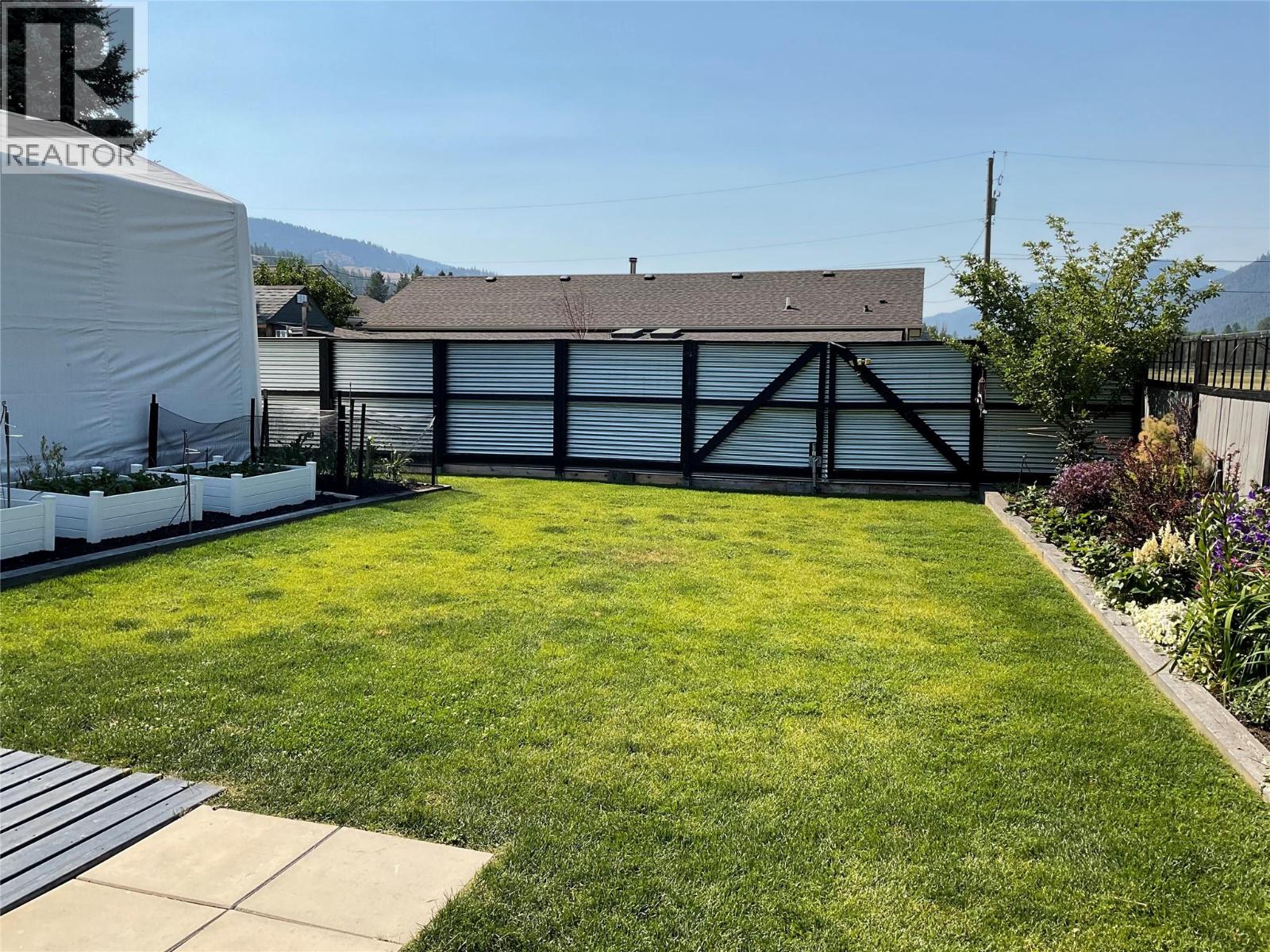 324 Hartland Avenue, Midway, British Columbia  V0H 1M0 - Photo 15 - 10374571