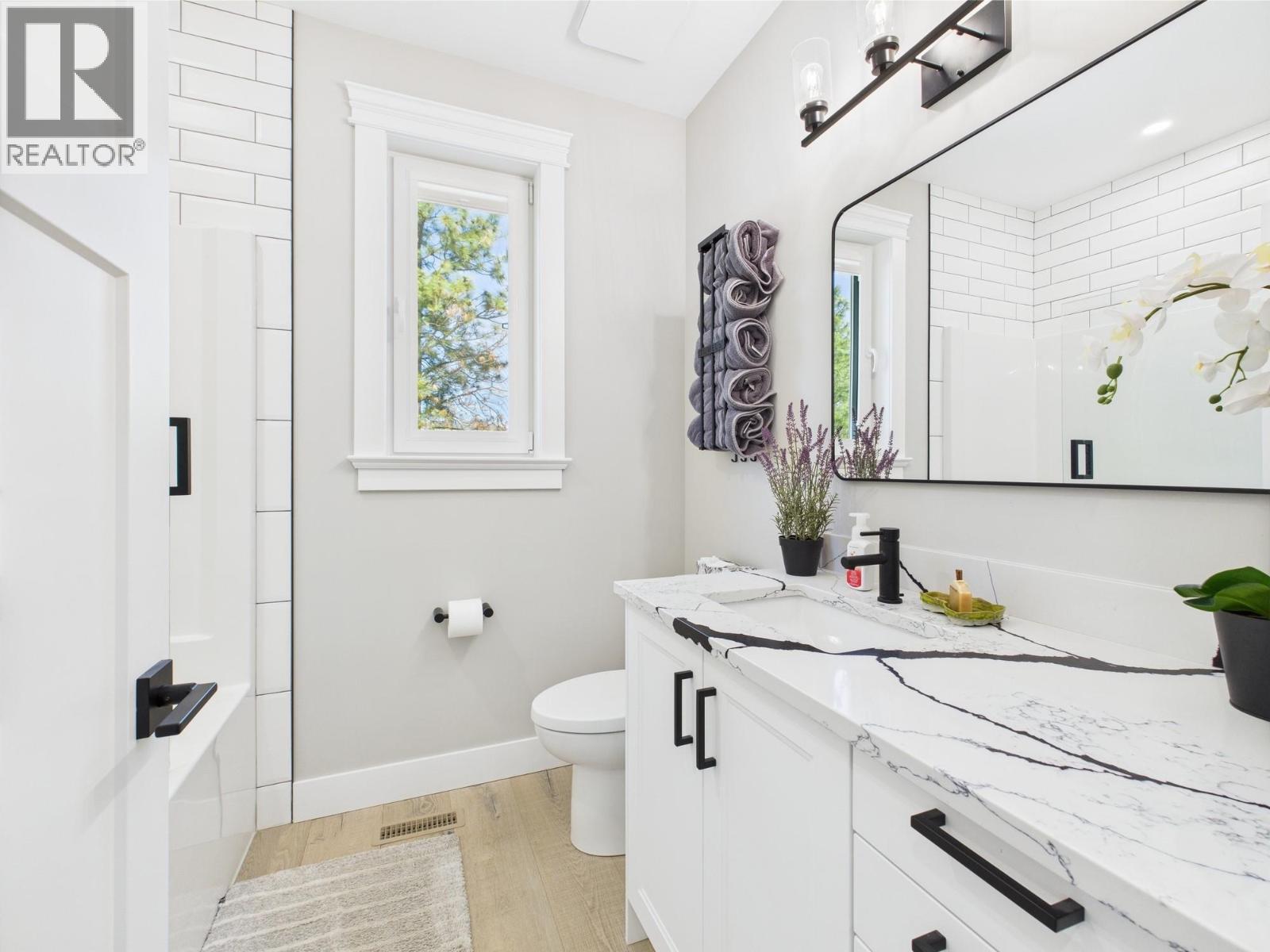 125 Falcon Place, Osoyoos, British Columbia  V0H 1V6 - Photo 14 - 10372300