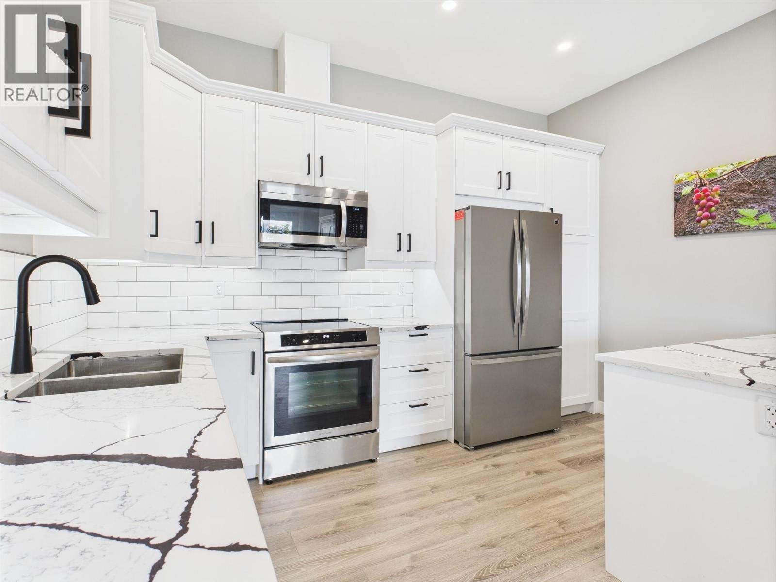 125 Falcon Place, Osoyoos, British Columbia  V0H 1V6 - Photo 24 - 10372300