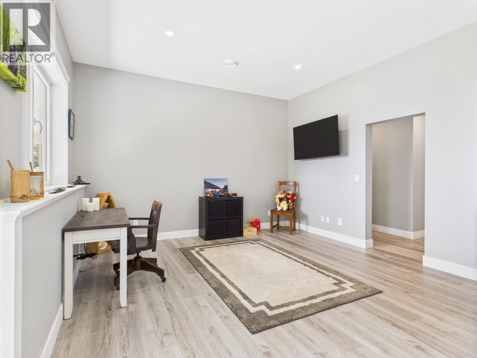 125 Falcon Place, Osoyoos, British Columbia  V0H 1V6 - Photo 33 - 10372300