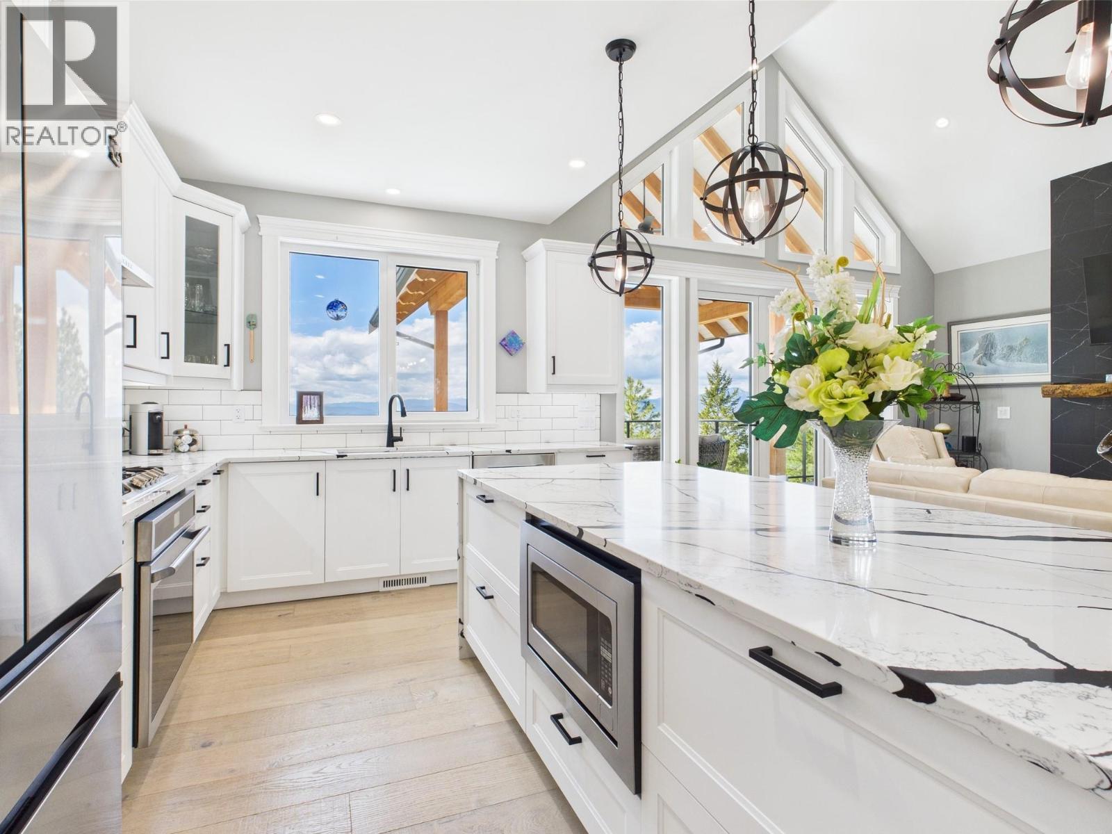 125 Falcon Place, Osoyoos, British Columbia  V0H 1V6 - Photo 4 - 10372300