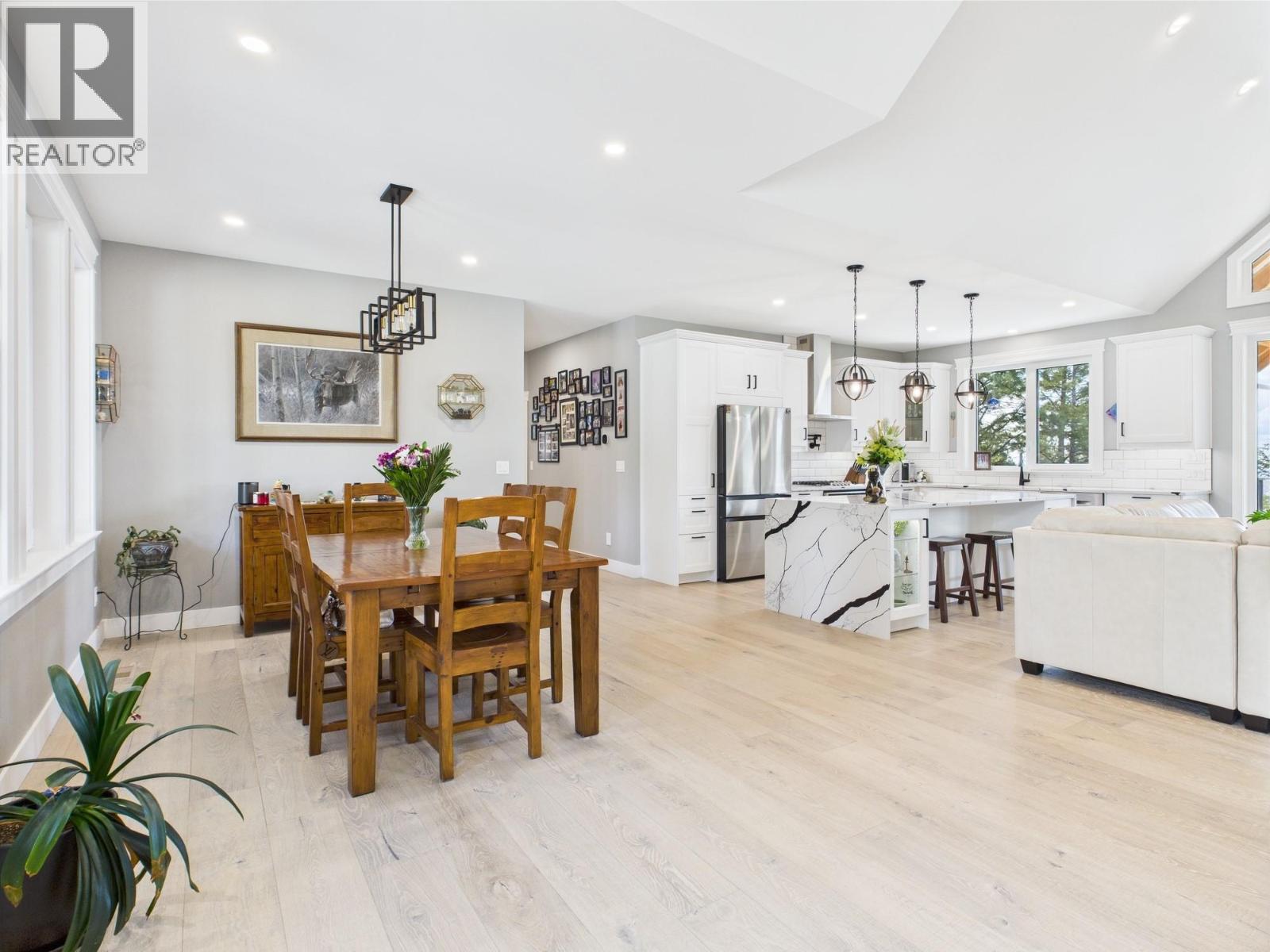 125 Falcon Place, Osoyoos, British Columbia  V0H 1V6 - Photo 6 - 10372300