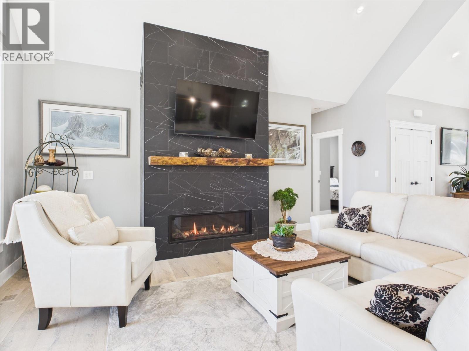 125 Falcon Place, Osoyoos, British Columbia  V0H 1V6 - Photo 9 - 10372300