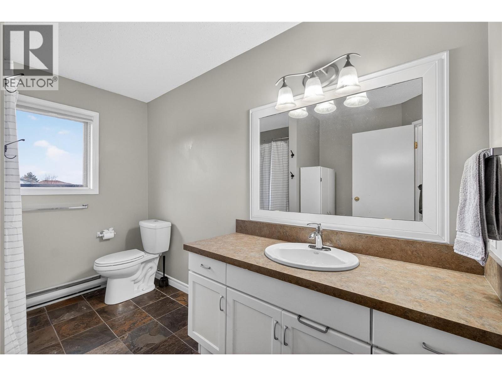 4851 13 Street Ne, Salmon Arm, British Columbia  V1E 3P1 - Photo 26 - 10374319