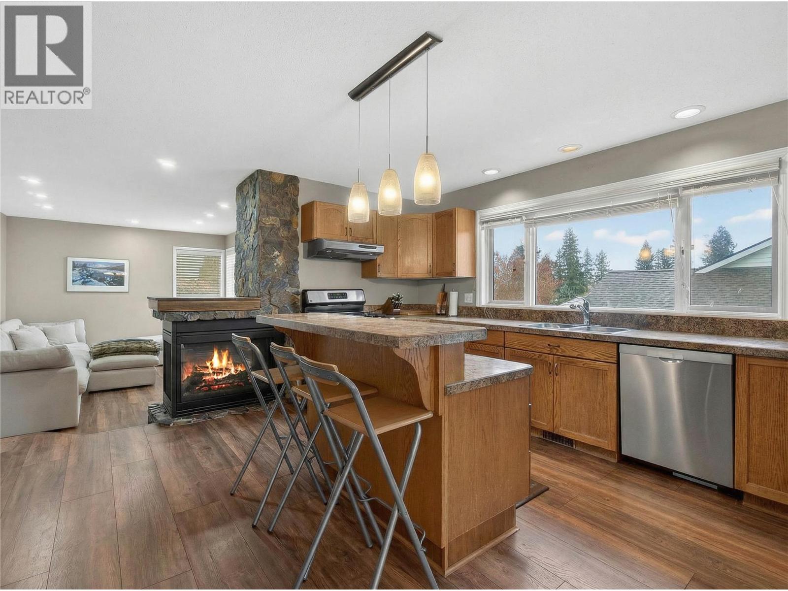 4851 13 Street Ne, Salmon Arm, British Columbia  V1E 3P1 - Photo 5 - 10374319
