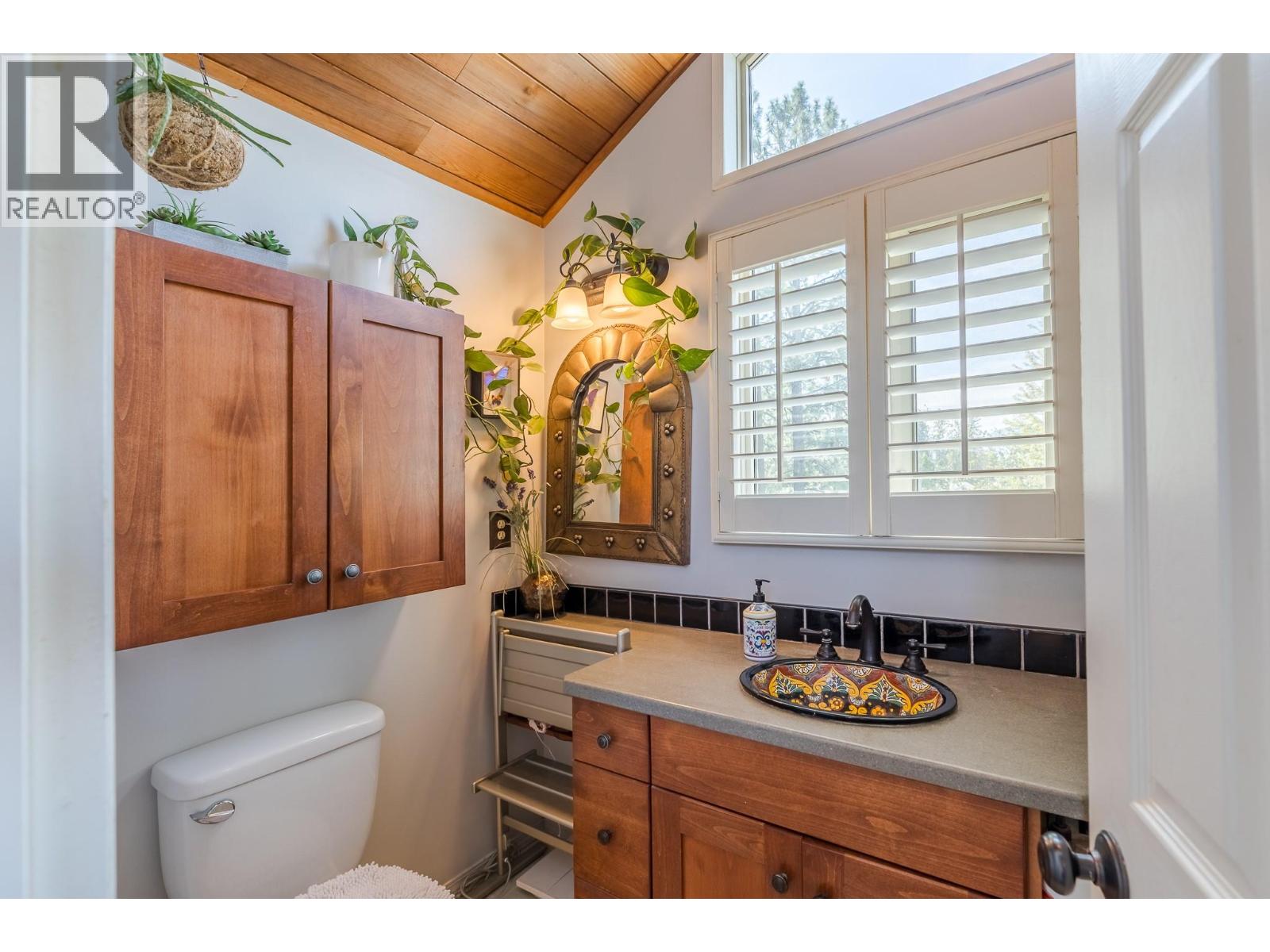 186 Dewdney Crescent, Penticton, British Columbia  V2A 7Z6 - Photo 25 - 10374631