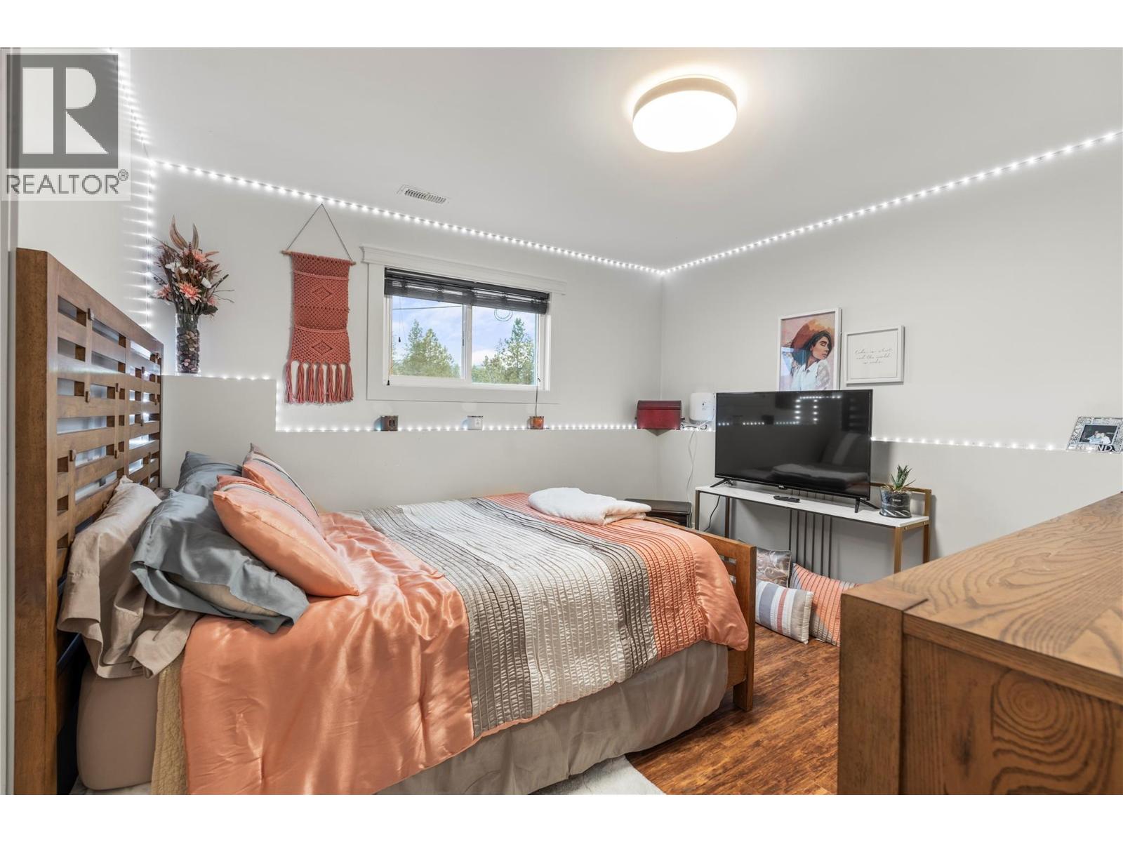 1718 Grandview Avenue, Lumby, British Columbia  V0E 2G0 - Photo 31 - 10374413