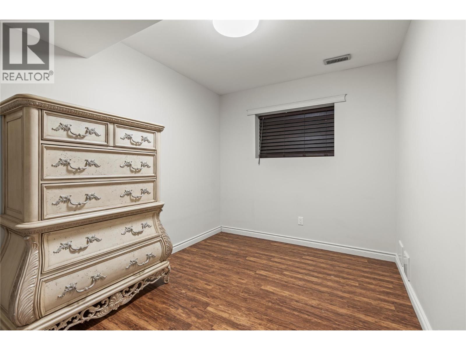 1718 Grandview Avenue, Lumby, British Columbia  V0E 2G0 - Photo 33 - 10374413
