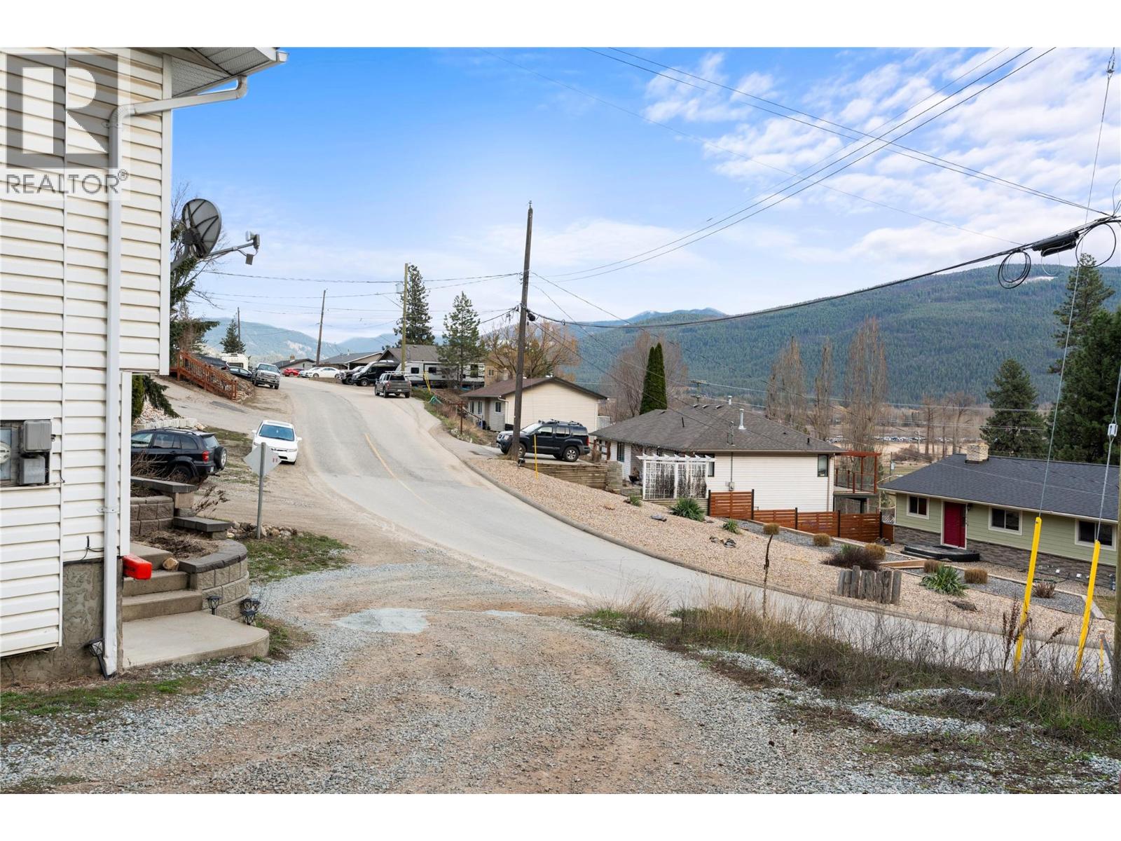 1718 Grandview Avenue, Lumby, British Columbia  V0E 2G0 - Photo 41 - 10374413