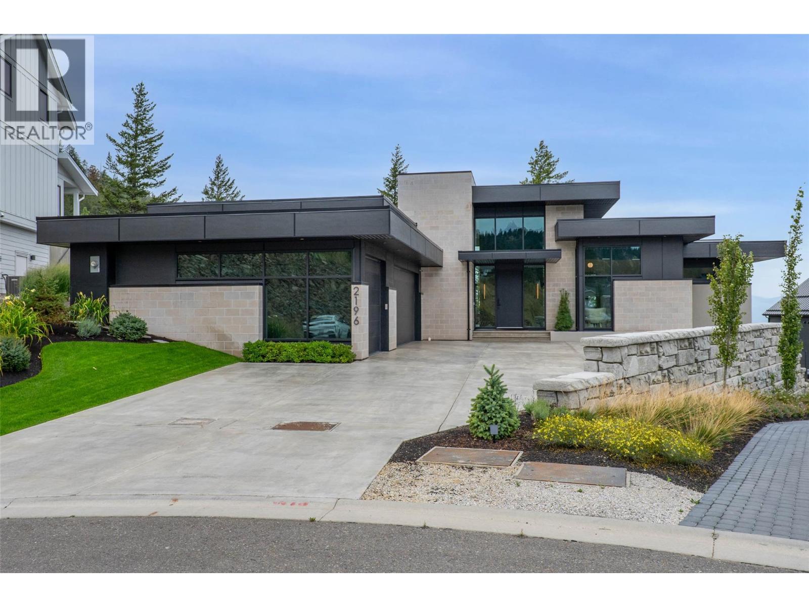 2196 Aster Court, Kamloops, British Columbia  V2E 0E2 - Photo 3 - 10374606