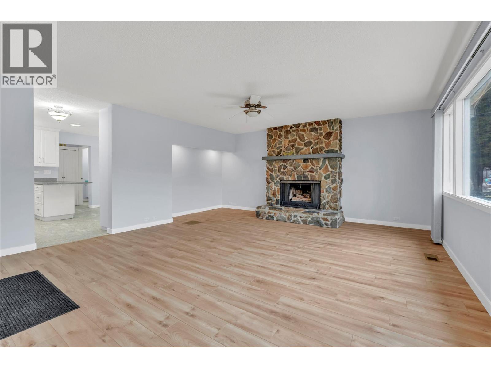 194 Nelson Avenue, Penticton, British Columbia  V2A 2K9 - Photo 6 - 10374587