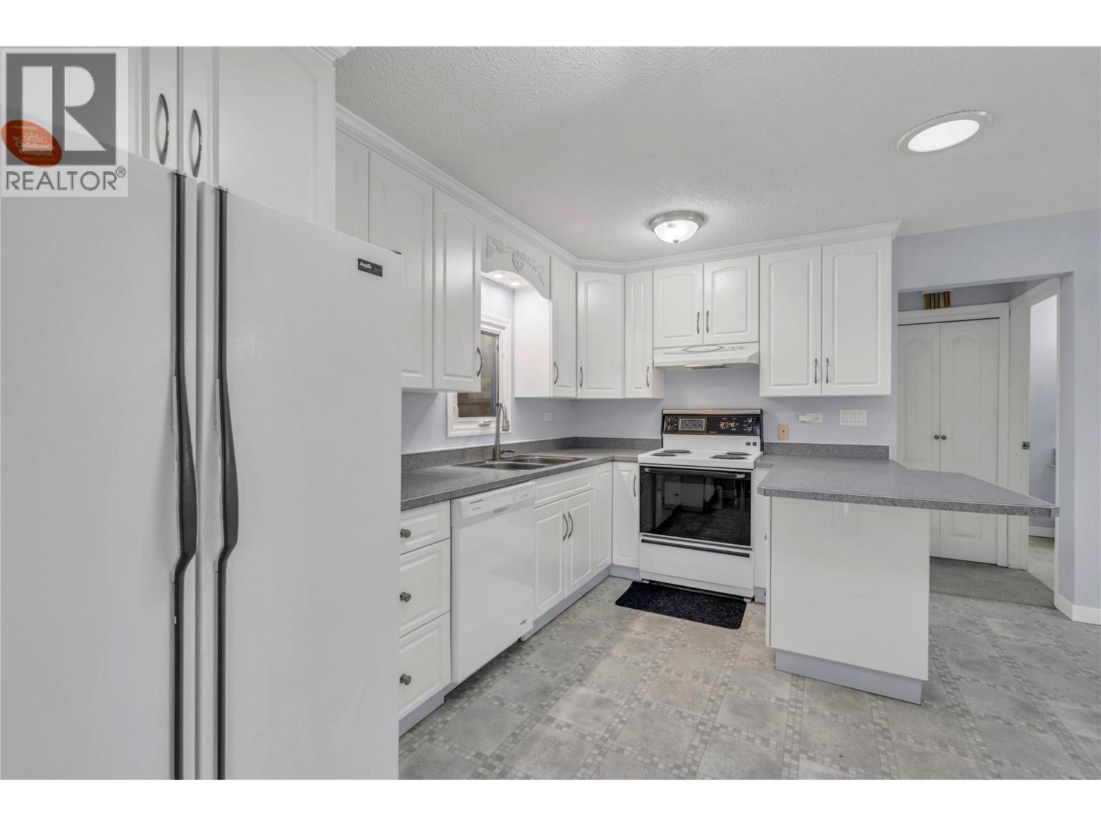 194 Nelson Avenue, Penticton, British Columbia  V2A 2K9 - Photo 9 - 10374587