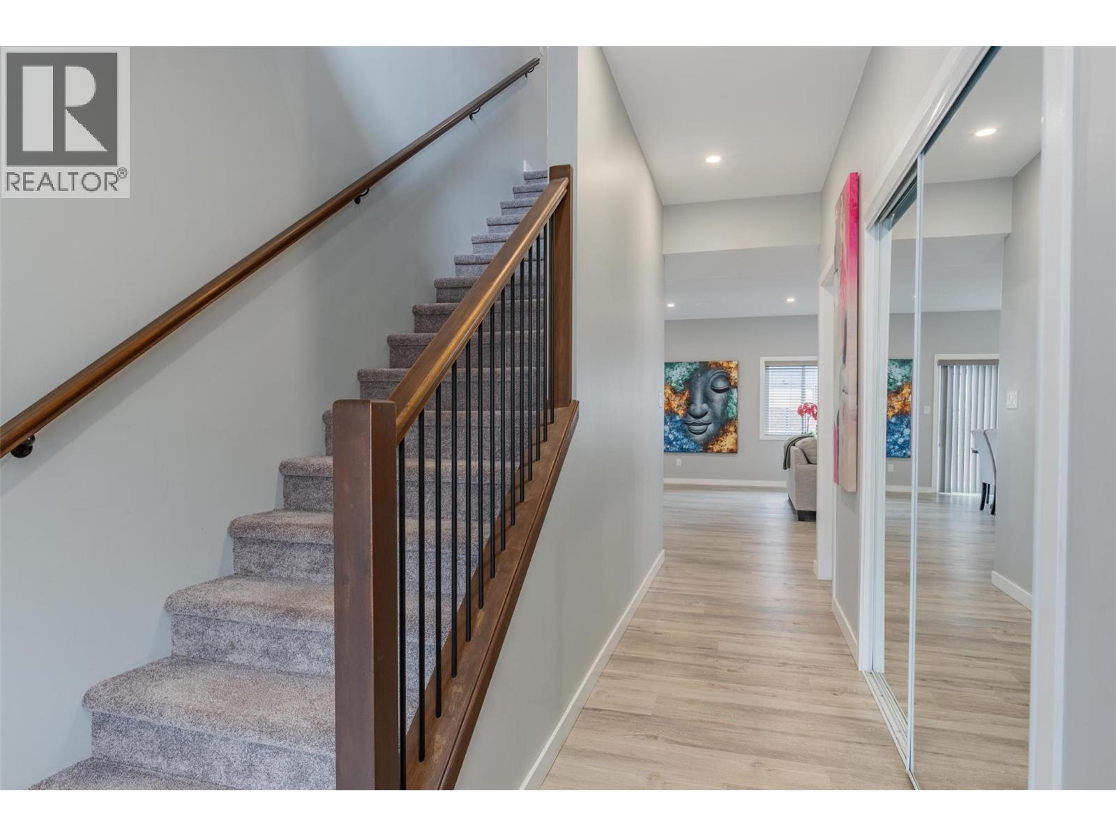 3904 Grandview Drive, Castlegar, British Columbia  V1N 4X9 - Photo 6 - 10374275
