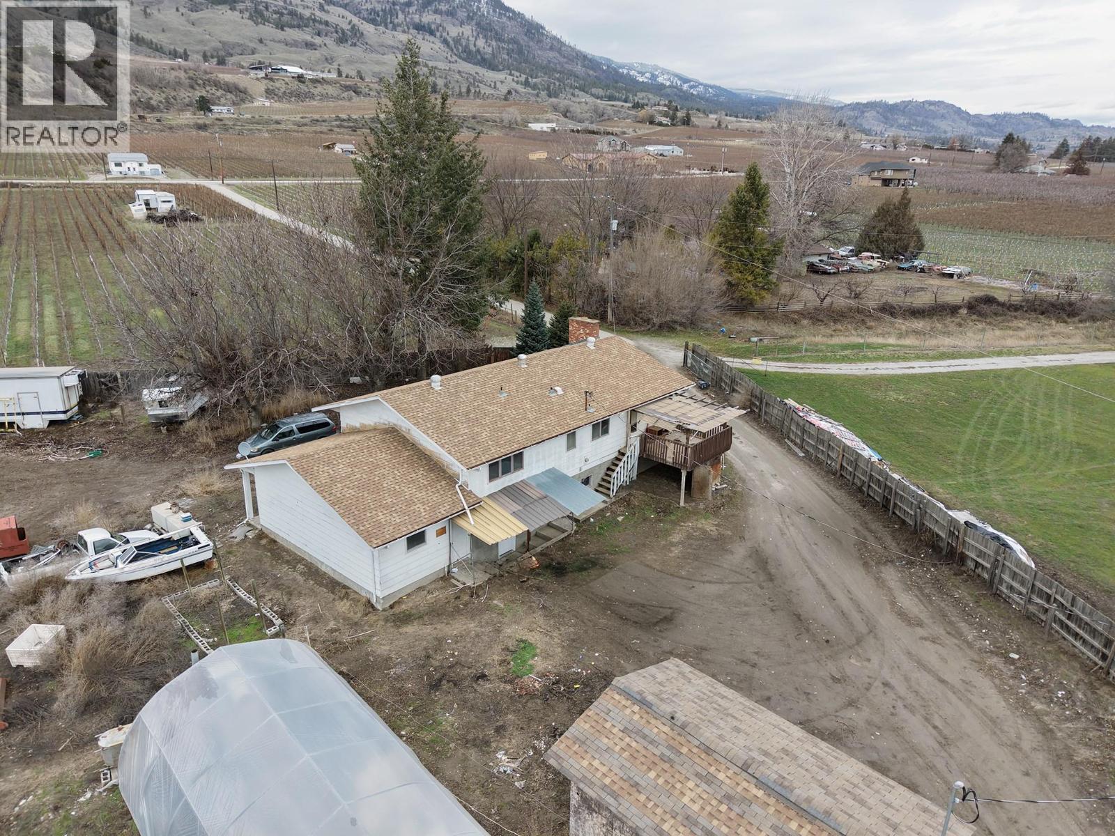 301 Road 12 Road, Oliver, British Columbia  V0H 1T1 - Photo 10 - 10373242