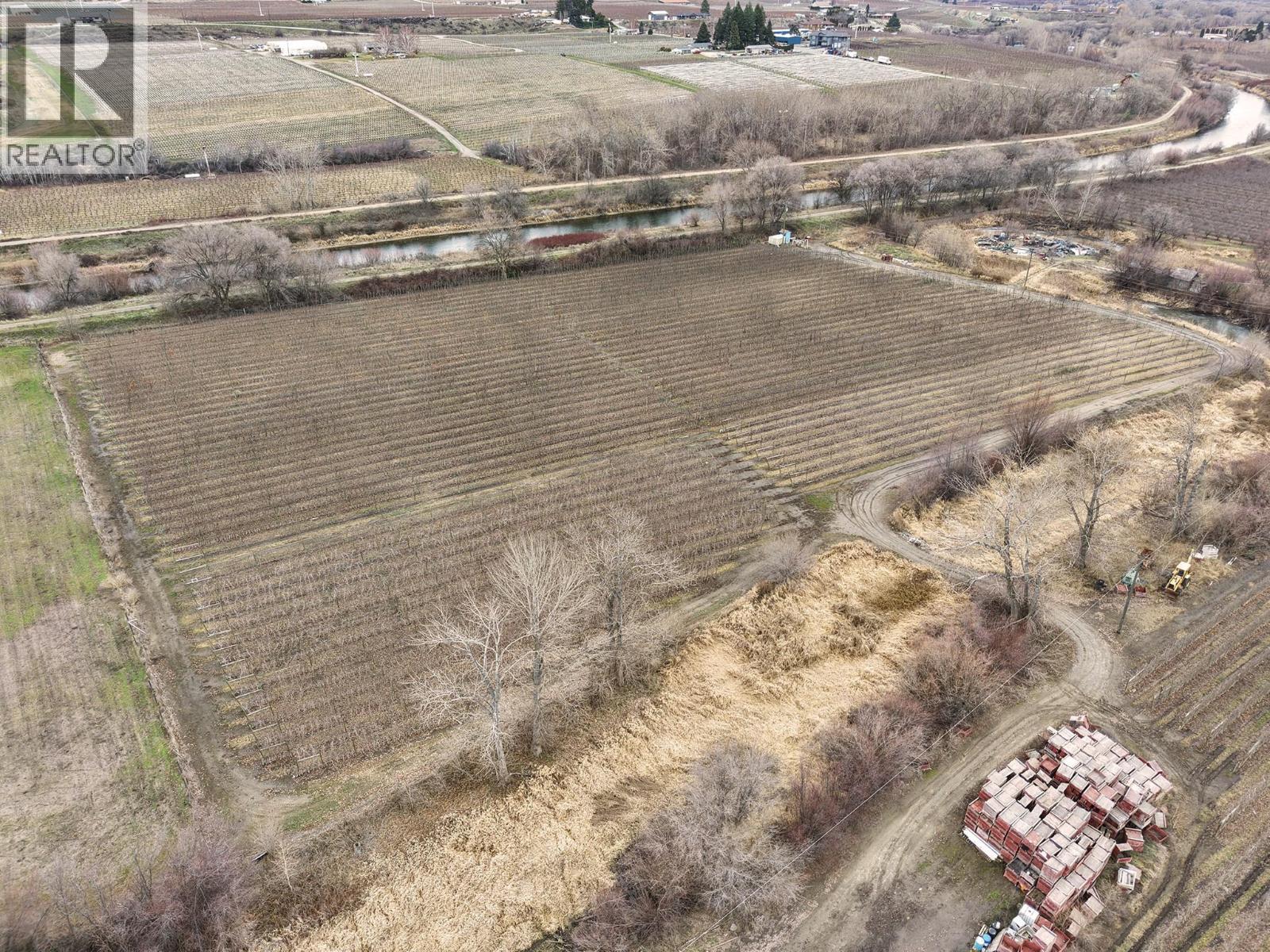 301 Road 12 Road, Oliver, British Columbia  V0H 1T1 - Photo 7 - 10373242