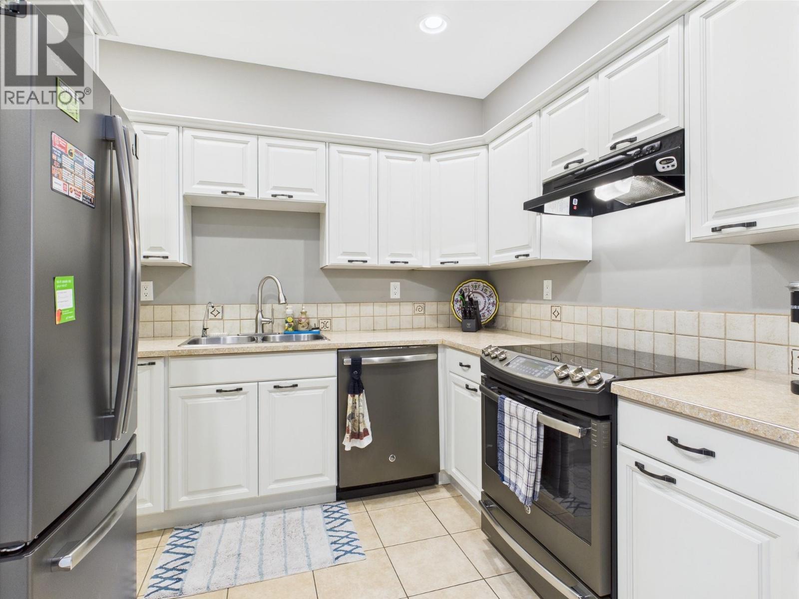 15 Solana Key Court Unit# 108, Osoyoos, British Columbia  V0H 1V3 - Photo 3 - 10374589