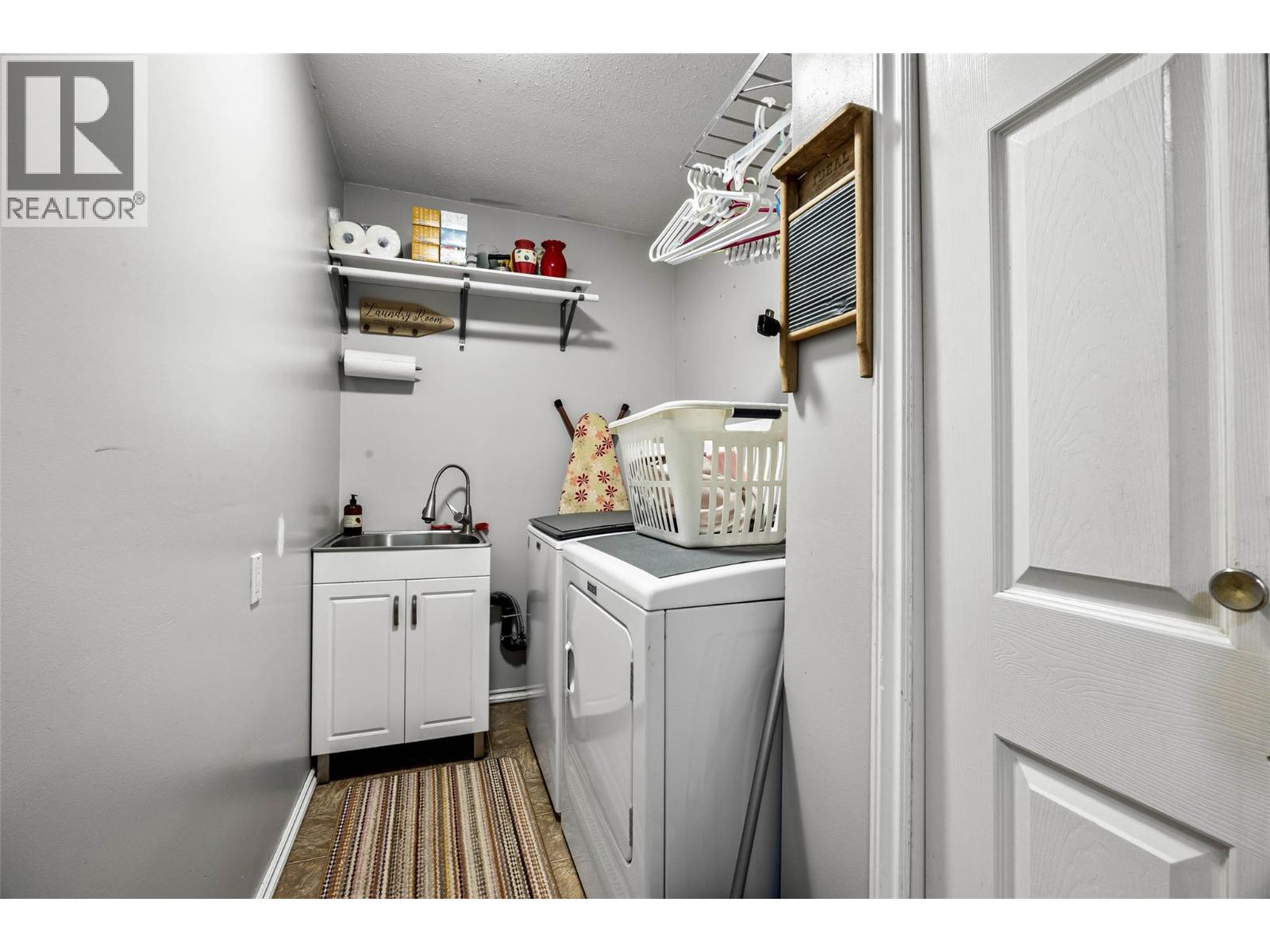 2895 Scott Place, Merritt, British Columbia  V1K 0B1 - Photo 20 - 10374560