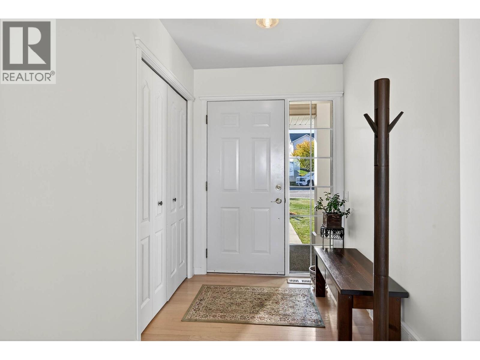 992 Canongate Crescent, Kamloops, British Columbia  V1S 1W8 - Photo 2 - 10374656