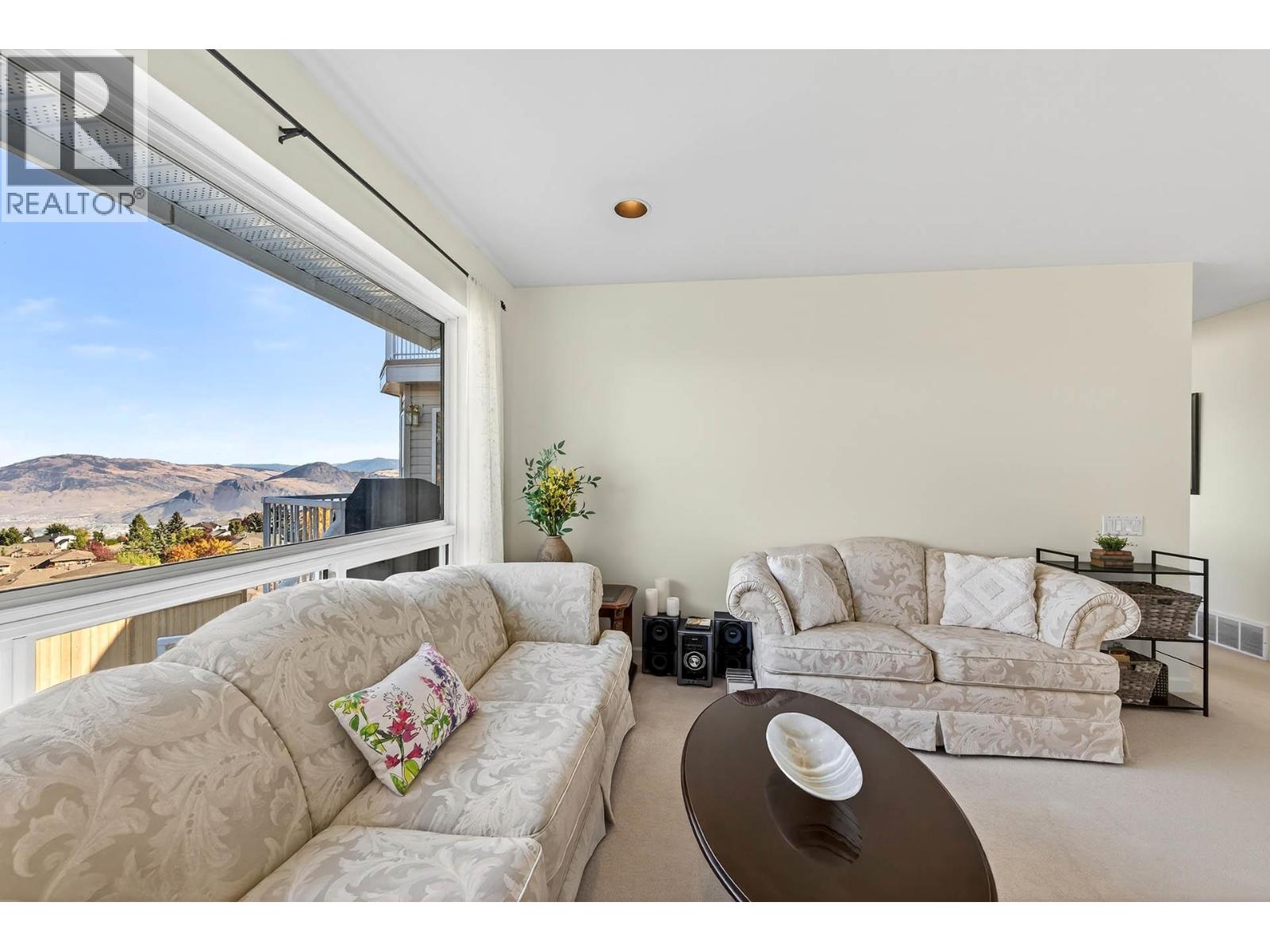 992 Canongate Crescent, Kamloops, British Columbia  V1S 1W8 - Photo 9 - 10374656