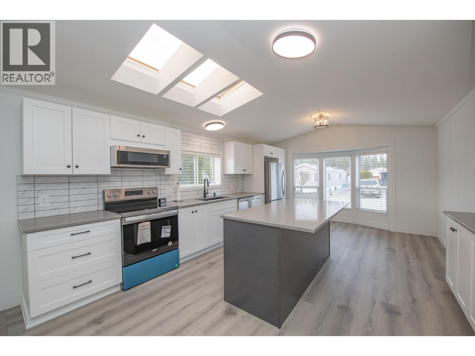 12560 Westside Road Unit# 27, Vernon, British Columbia  V1H 1S9 - Photo 4 - 10374489