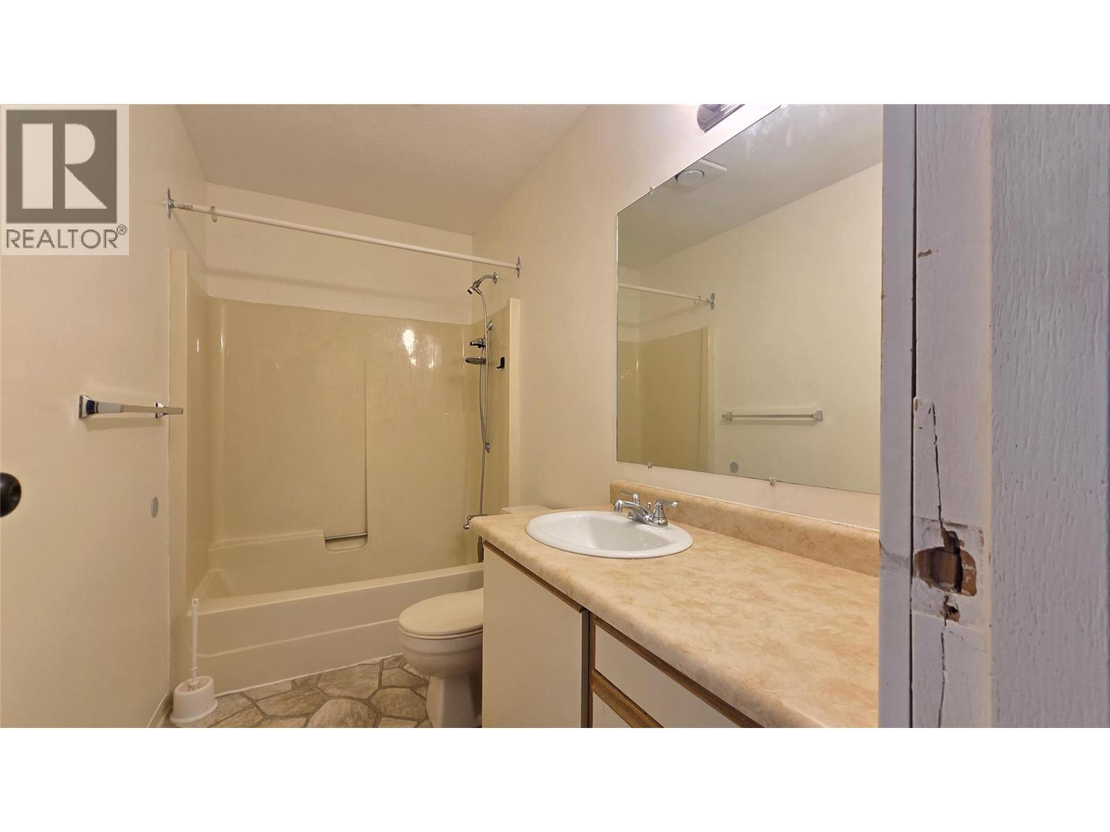 44 Whiteshield S Crescent Unit# 211, Kamloops, British Columbia  V2E 2J1 - Photo 10 - 10374584