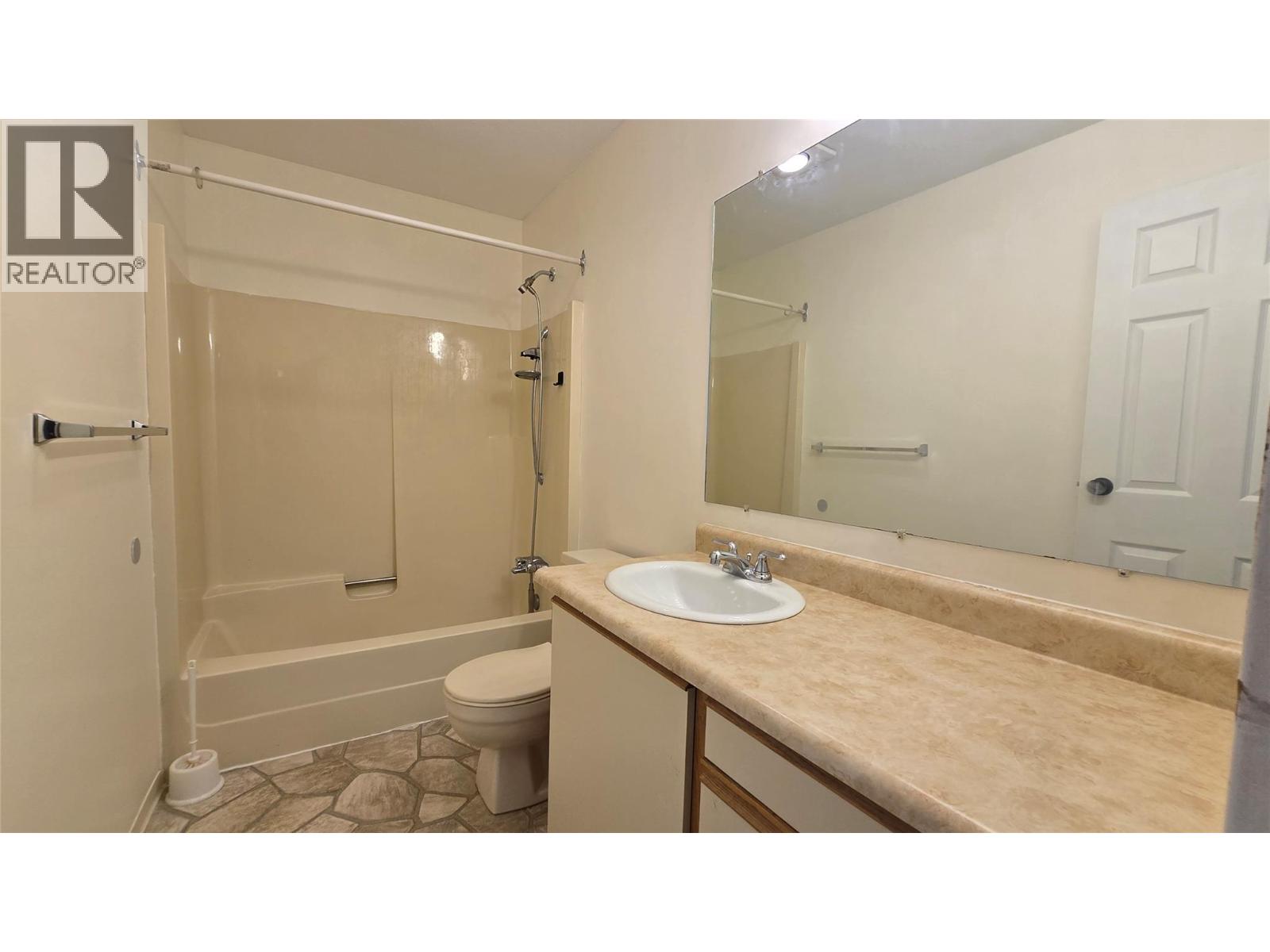 44 Whiteshield S Crescent Unit# 211, Kamloops, British Columbia  V2E 2J1 - Photo 11 - 10374584
