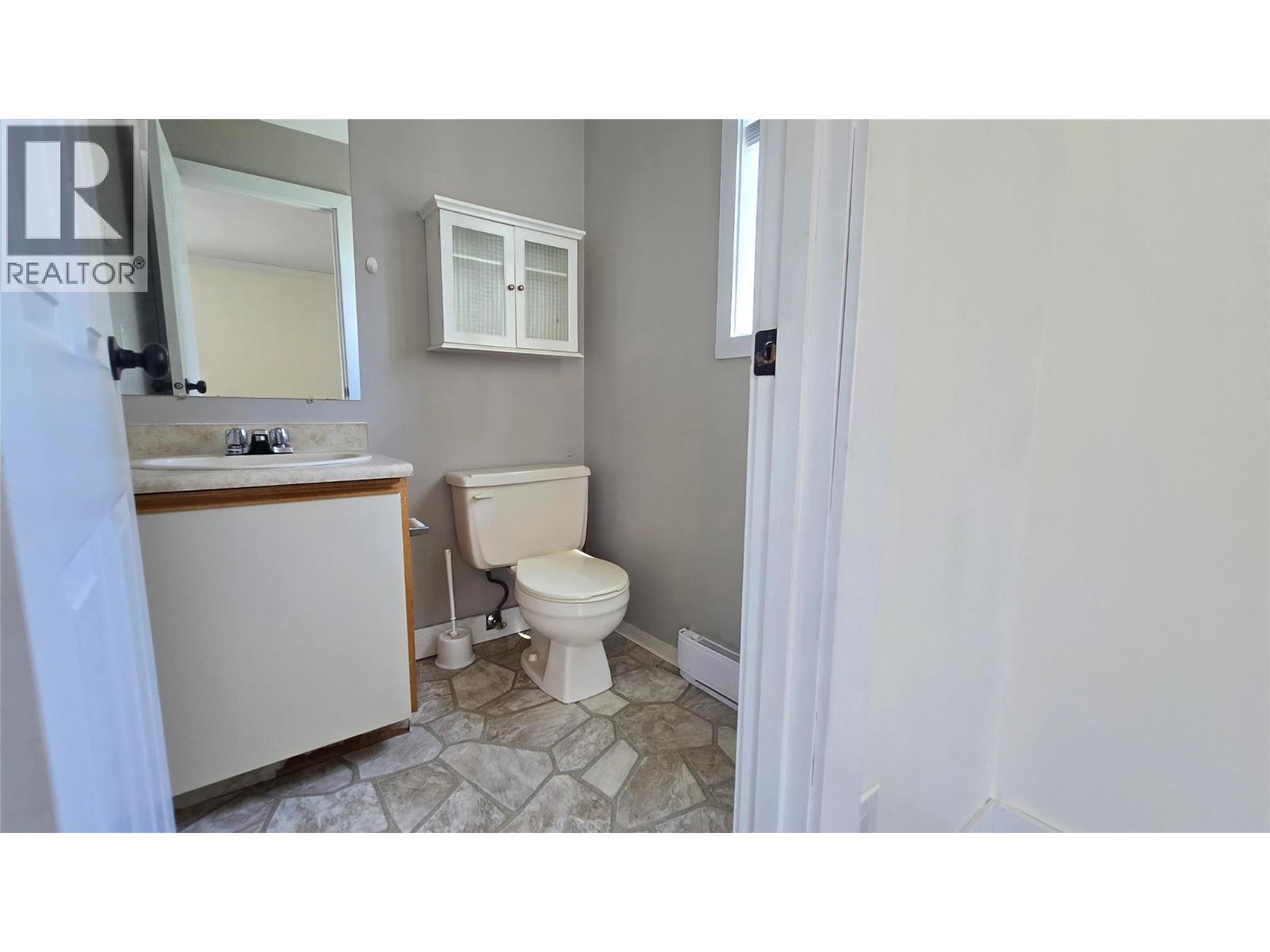 44 Whiteshield S Crescent Unit# 211, Kamloops, British Columbia  V2E 2J1 - Photo 15 - 10374584