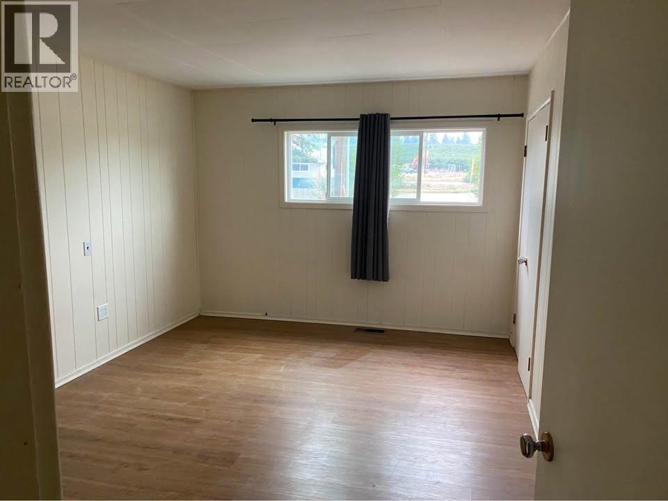 470 Snowsell Street N, Kelowna, British Columbia  V1V 2C7 - Photo 13 - 10373856