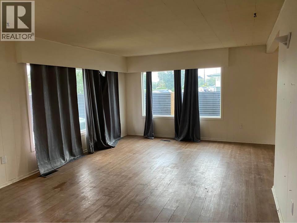 470 Snowsell Street N, Kelowna, British Columbia  V1V 2C7 - Photo 16 - 10373856