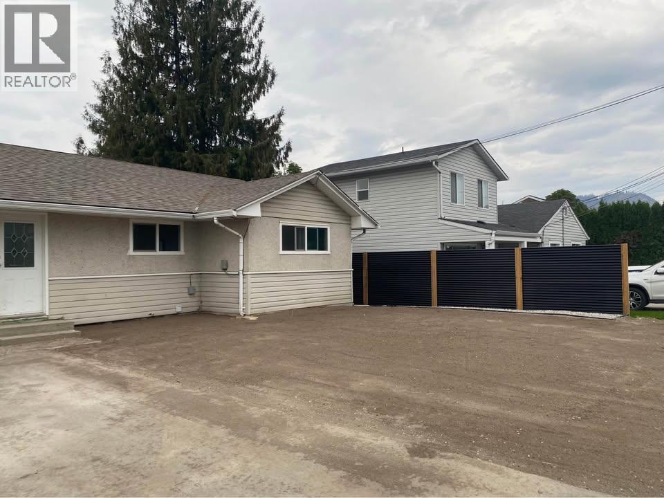 470 Snowsell Street N, Kelowna, British Columbia  V1V 2C7 - Photo 19 - 10373856