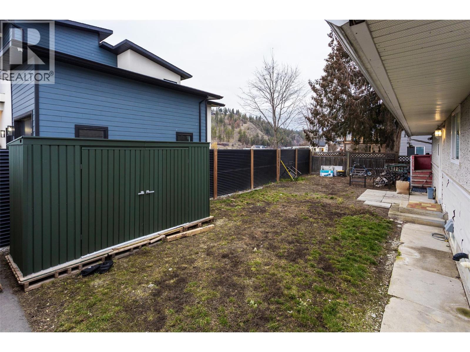 470 Snowsell Street N, Kelowna, British Columbia  V1V 2C7 - Photo 3 - 10373856