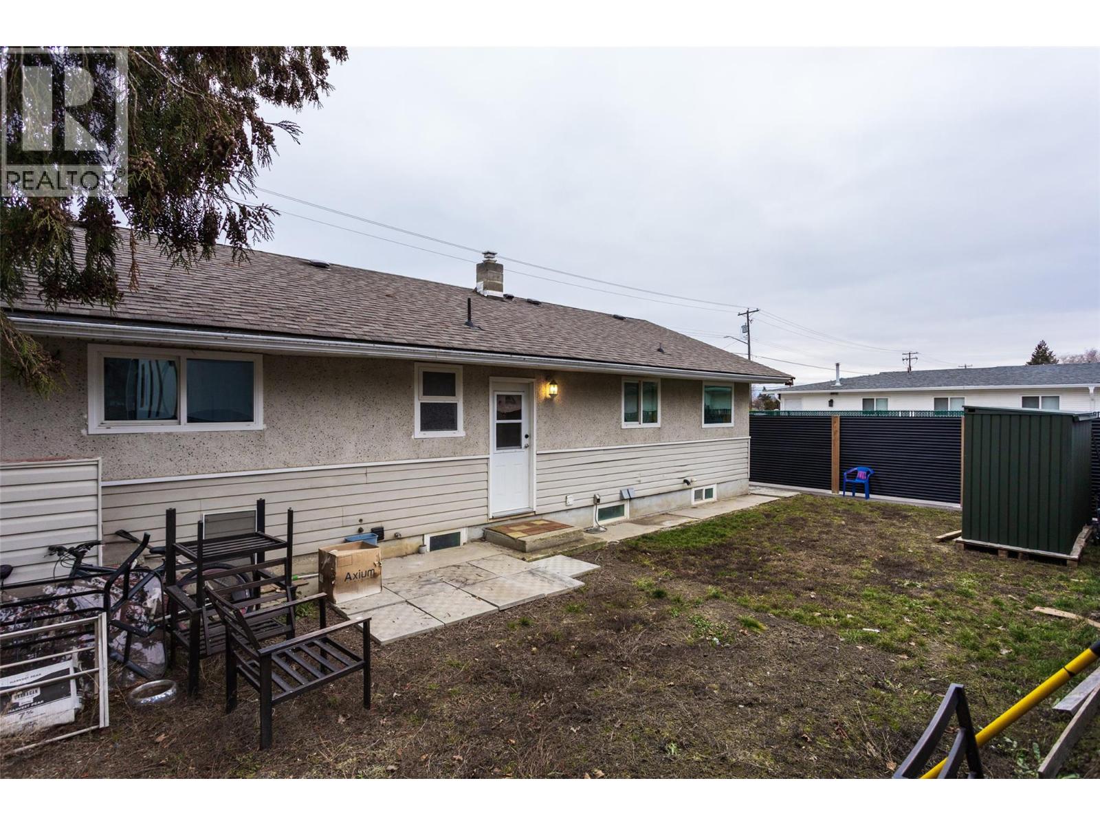 470 Snowsell Street N, Kelowna, British Columbia  V1V 2C7 - Photo 5 - 10373856