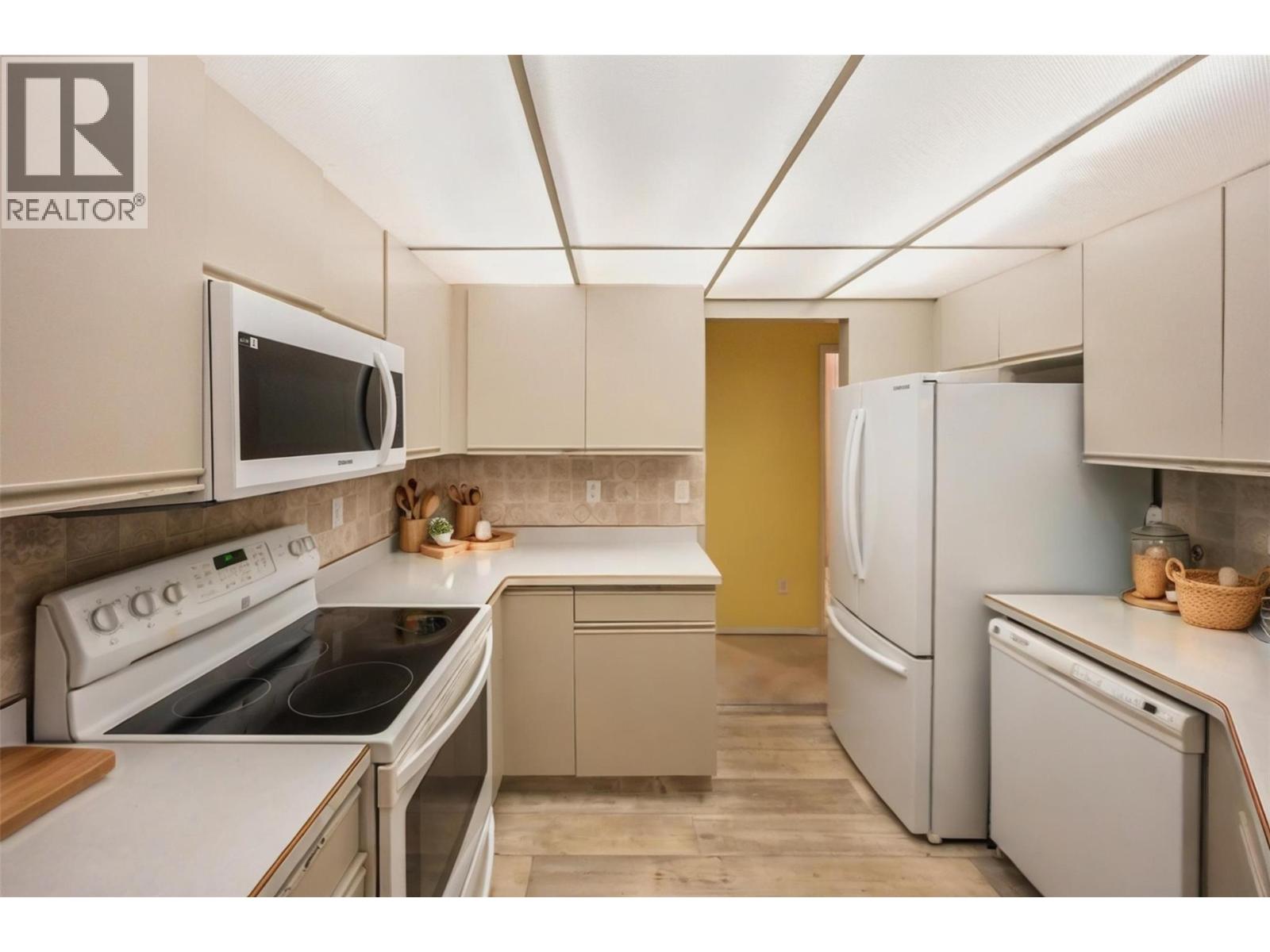 337 Mckinney Road Unit# 111, Oliver, British Columbia  V0H 1T3 - Photo 3 - 10374689