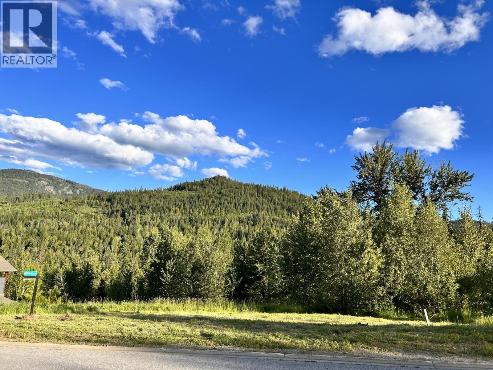 919 Redstone Drive, Rossland, British Columbia  V0G 1Y0 - Photo 6 - 10374558