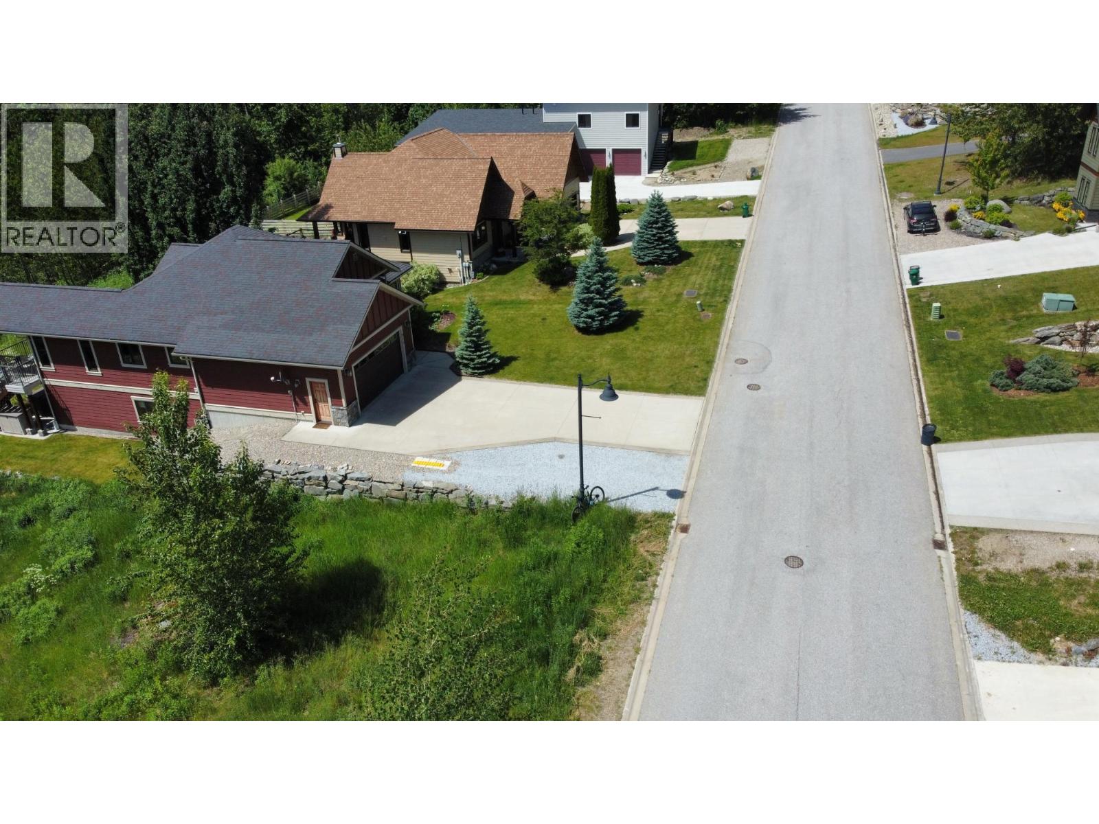 919 Redstone Drive, Rossland, British Columbia  V0G 1Y0 - Photo 9 - 10374558