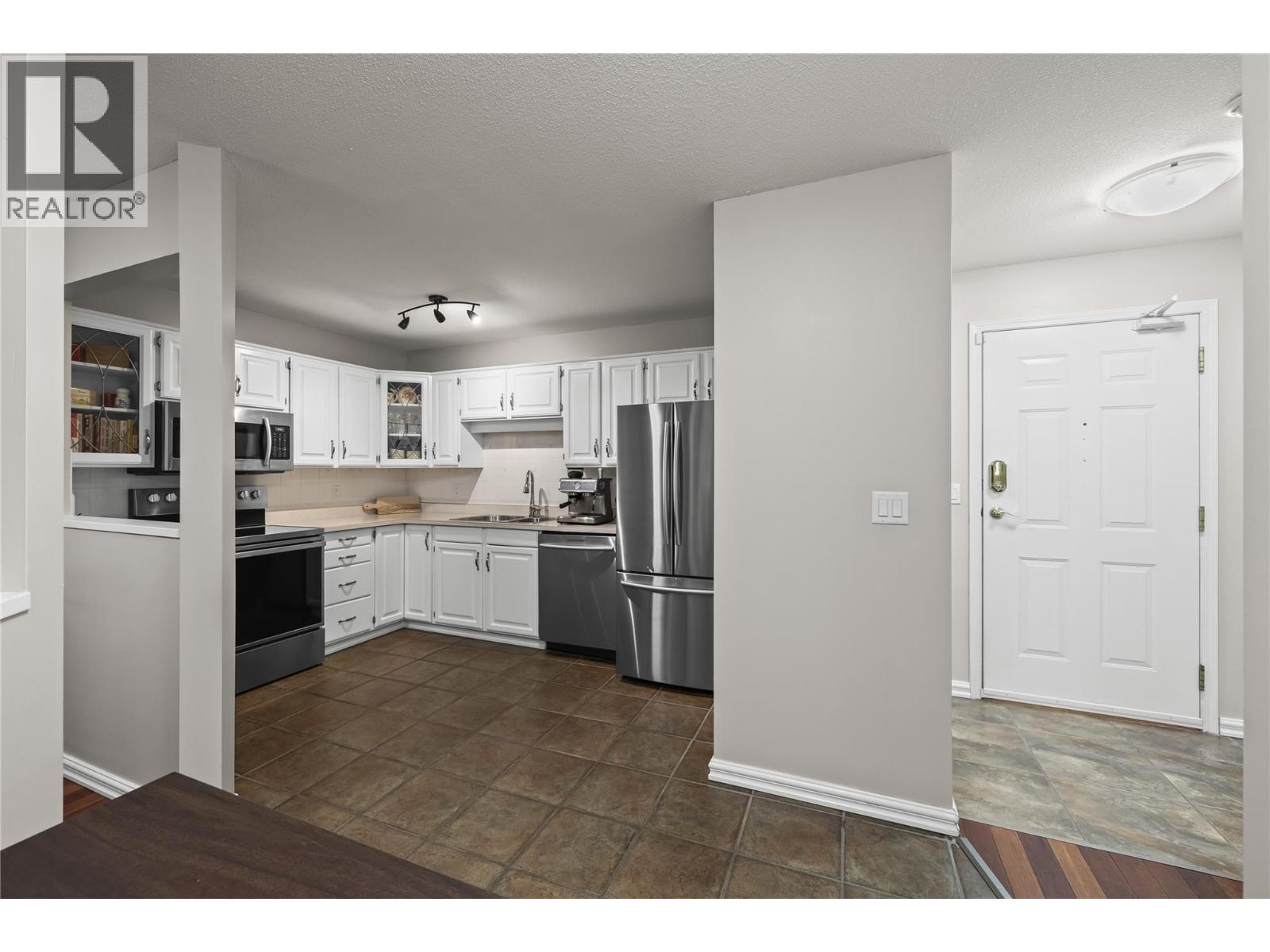 200 Hollywood Road N Unit# 205, Kelowna, British Columbia  V1X 6Y9 - Photo 11 - 10374210