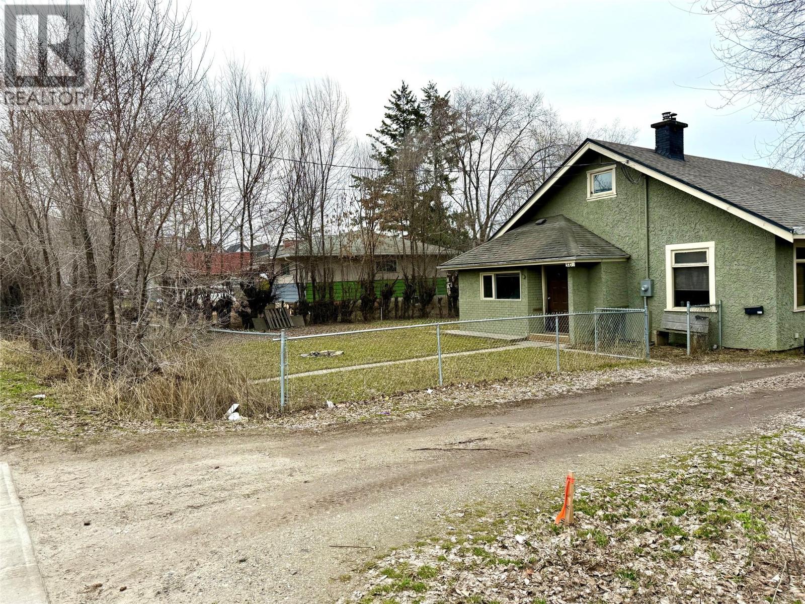 3708 25 Avenue, vernon, British Columbia