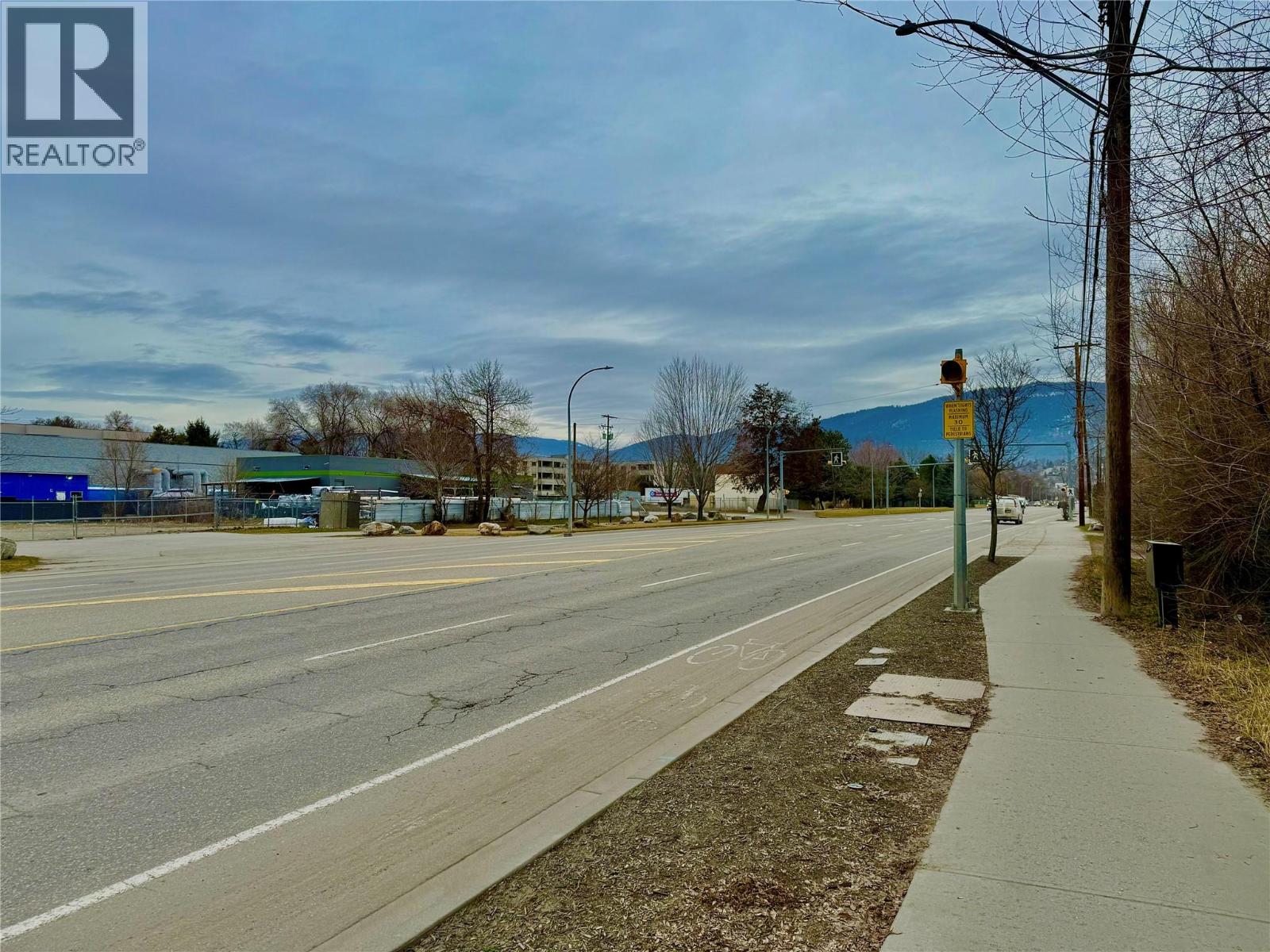 3708 25 Avenue, Vernon, British Columbia  V1T 1P3 - Photo 5 - 10374066